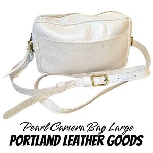 Portland Leather Goods HTF  Pearl Distressed Crossbody Zip Top Logo Camera Bag